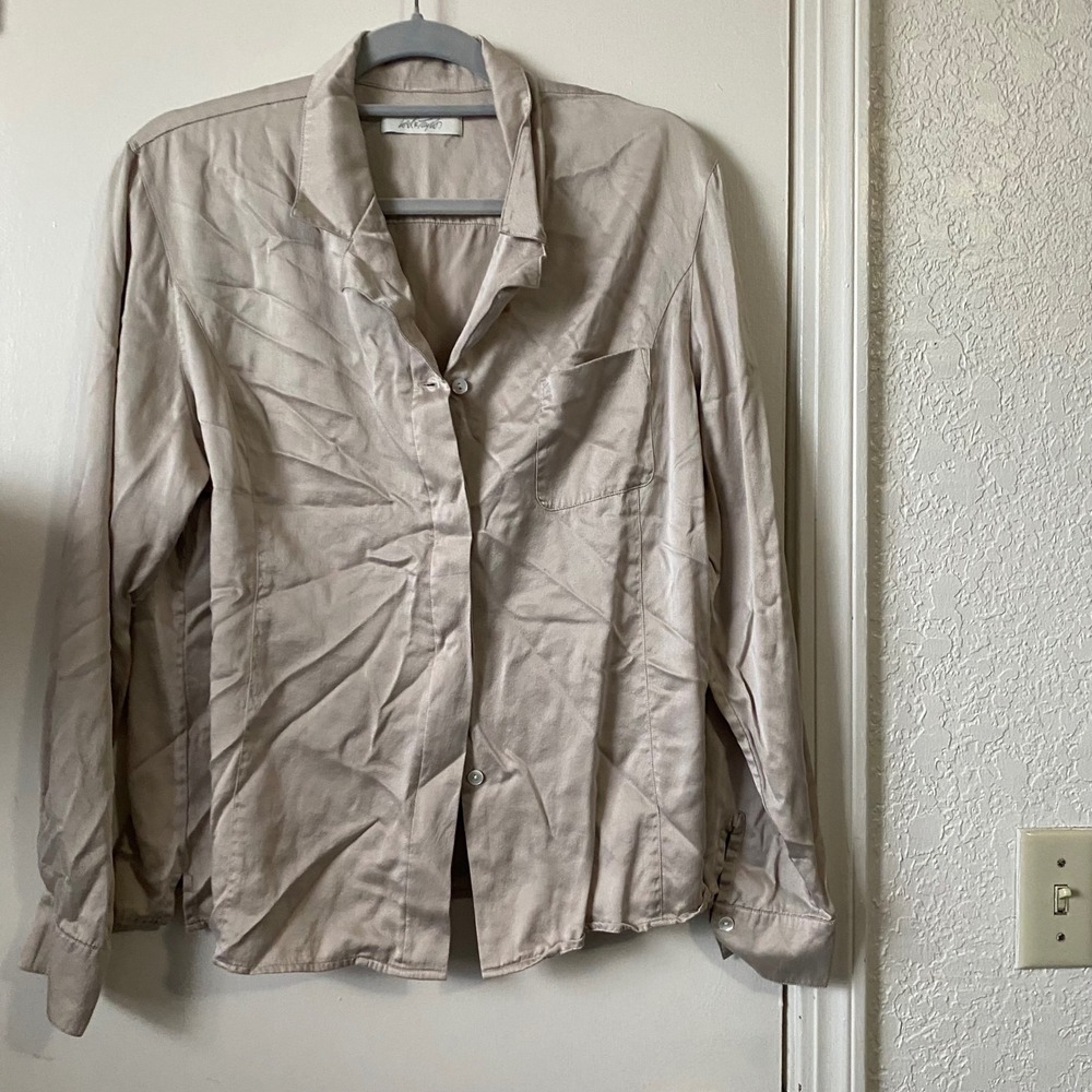 Lord &‎ Taylor Womens 100% Silk Button Down Blouse Champagne Beige Size 16